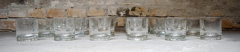20 art glass "FlinDari" model 5014, Nanny Still, and 4 glasses, model 2500, 
Riihimäki Lasi.