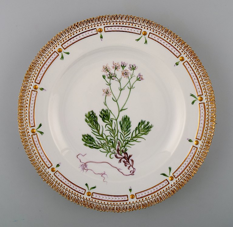 Royal Copenhagen Flora Danica dinner plate # 20/3549.
