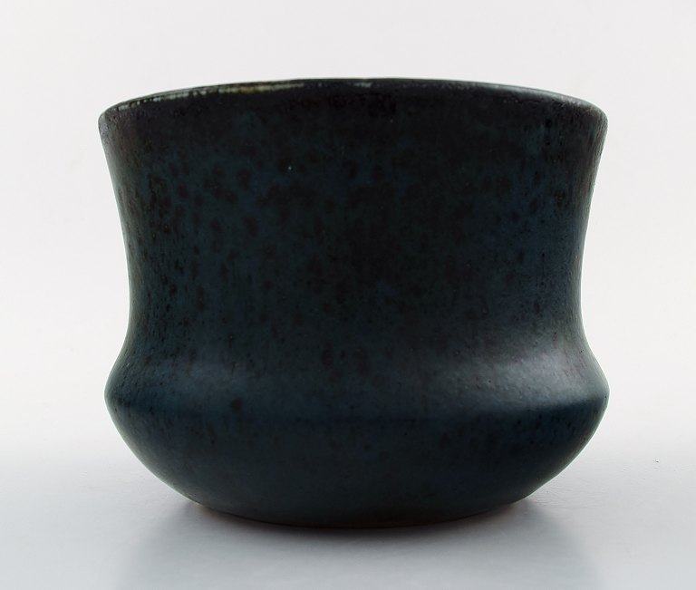 Carl-Harry Stålhane/Stalhane for Rørstrand/Rorstrand Atelje, ceramic vase.