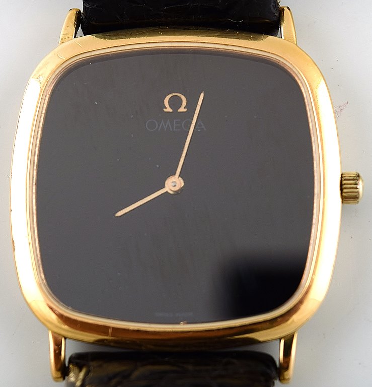 Omega DeVille quartz vintage ladies watch, circa 1980.