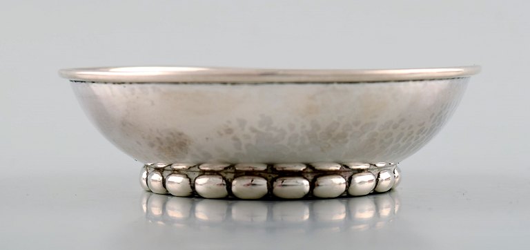 Evald Nielsen, Art deco sølvskål.
