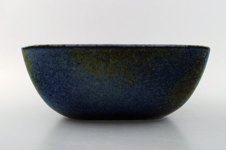 Carl Harry Stålhane/Stalhane, Rörstrand/Rorstrand stoneware bowl.
