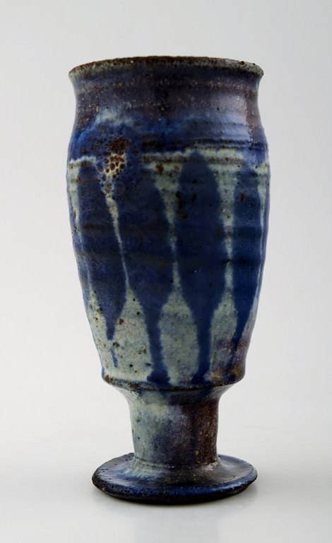 Gutte Eriksen, own workshop, ceramic cup.
