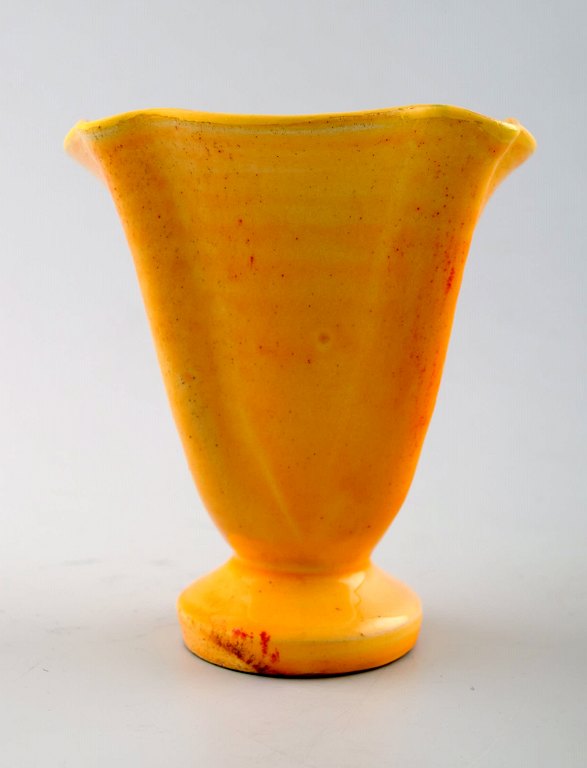 Kähler, Denmark, Svend Hammershoi, glazed stoneware vase.