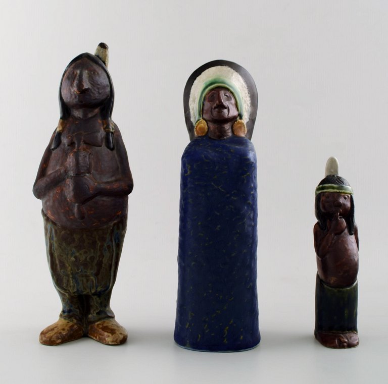 Rolf Palm, Höganäs, tre indianere, unika keramikfigurer. 
