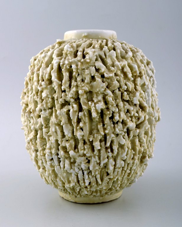 Rörstrand/Rørstrand Gunnar Nylund Chamotte vase. 
