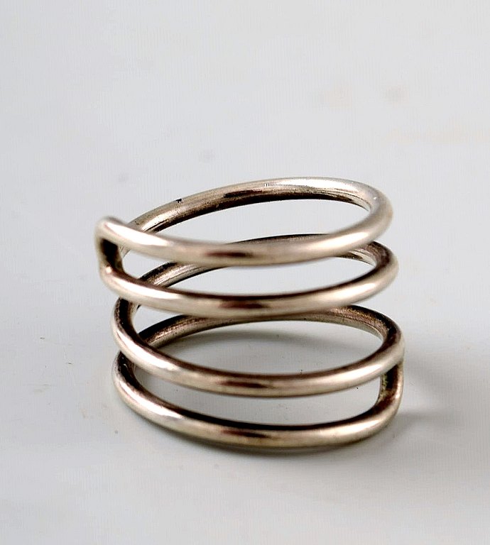 Bent Knudsen Sterlingsølv ring i moderne stilrent design, 1960´erne.
