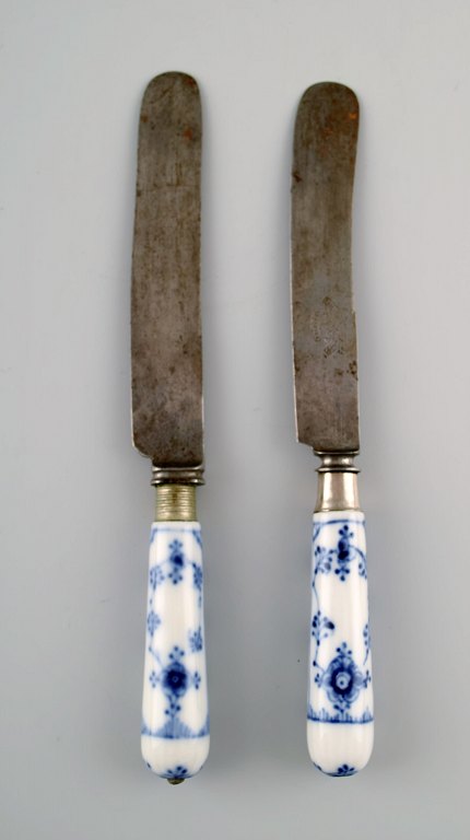 Musselmalet Riflet, 1 kniv fra Royal Copenhagen/Raadvad.
Tidligt 1900 tallet.