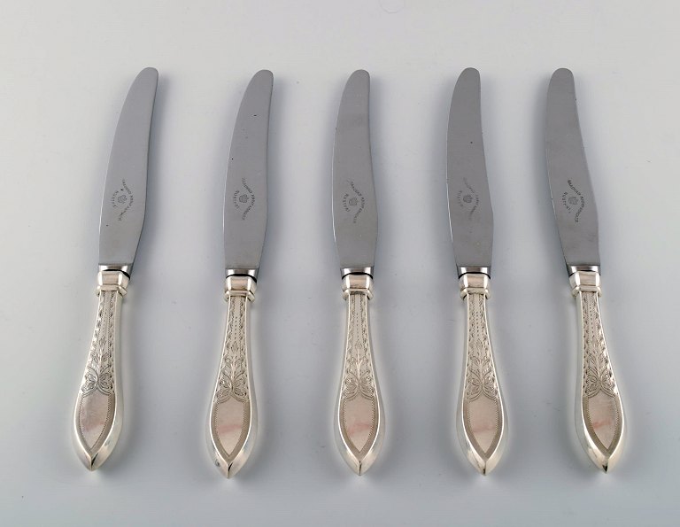 Five danish silver dinner knives, approx. 1920.