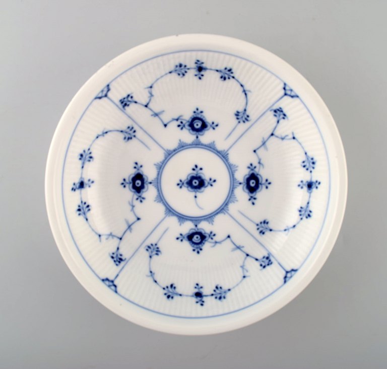 Royal Copenhagen blue fluted salad bowl / round potato dish. No. 1/305.