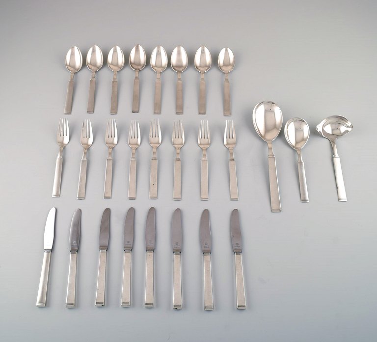 Horsens Silverware, Denmark: "Funkis III". Complete 8 person service.