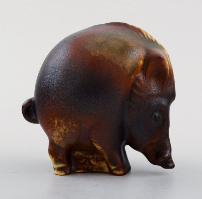 Gösta Grähs for Rörstrand, young wild boar, ceramics.