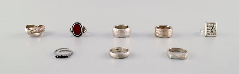 Collection of silver rings, 8 modern silver rings.
