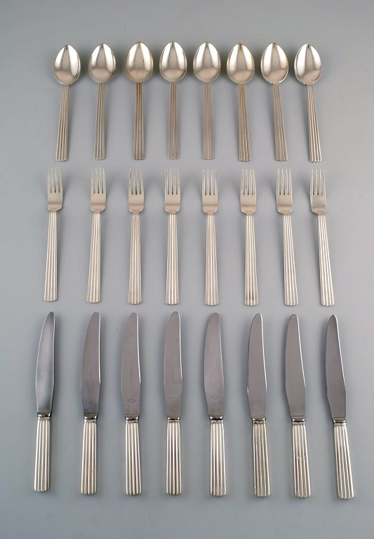 Bernadotte silverware Georg Jensen Sterling silver complete dinner service for 8 
pers.