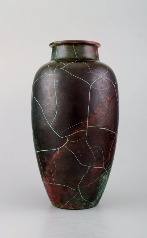 Richard Uhlemeyer, tysk keramiker.
Keramik vase.