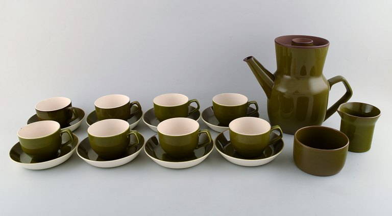 Timiana dinner service from Aluminia in faience. Consisting of 8 coffee cups 
with saucers. Coffee pot, sugar bowl and creamer. 1960s.
