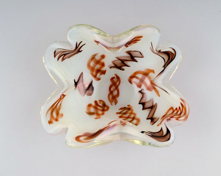 Murano, bowl in mouth blown art glass, 1960s.