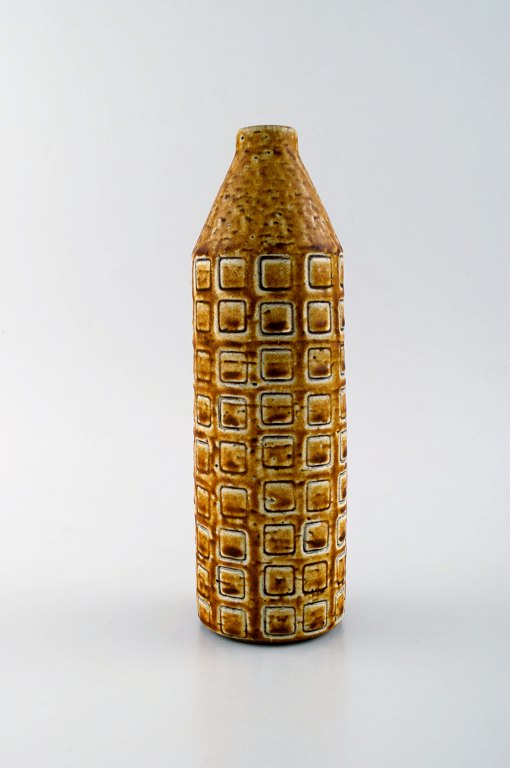 Gunnar Nylund for Nymölle, Sweden. Vase in glazed ceramic with geometric 
pattern. 1960 / 70