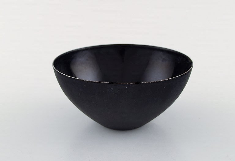 Krenit bowl by Herbert Krenchel. Black metal and black enamel.
1970