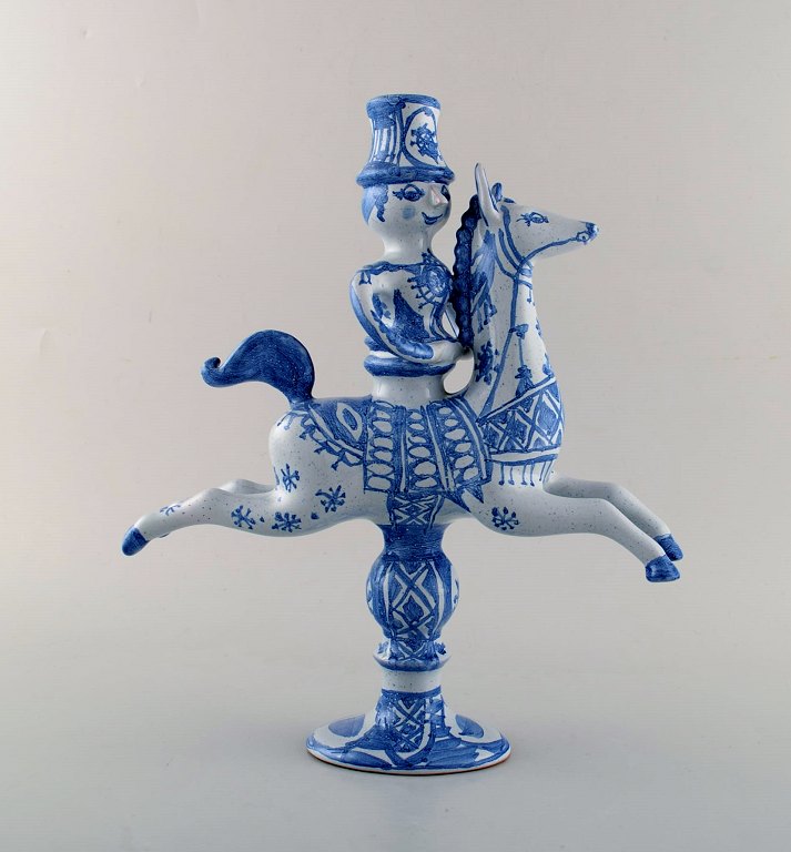 Bjorn Wiinblad figurine from the blue house.
Figure / candlestick rider on horseback with space for a light.