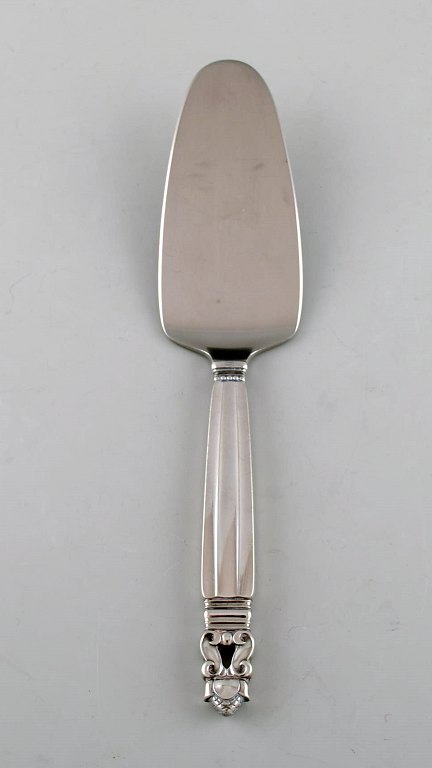 Georg Jensen "Konge" serveringsspade i sterlingsølv og rustfrit stål. 
Designer: Johan Rohde.