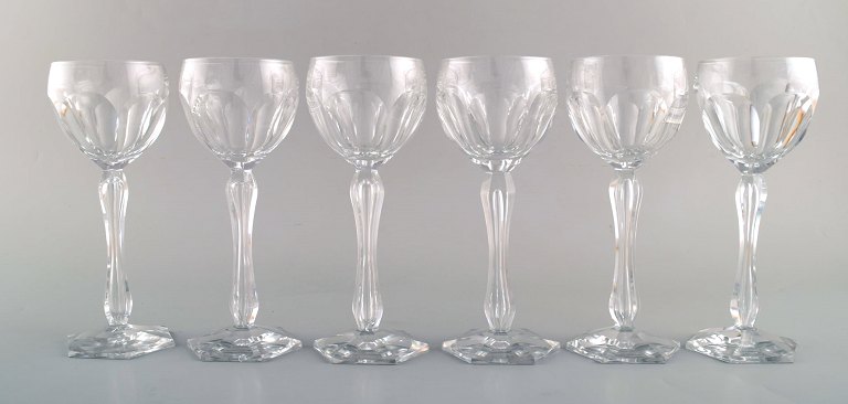 Val St. Lambert, Belgium. Six Lalaing glasses in mouth-blown crystal glass. 1950 
/ 60s.
