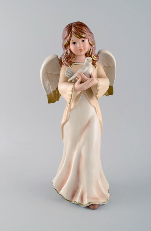 Goebel, West Germany. Large angel in porcelain. 1970 / 80s.
