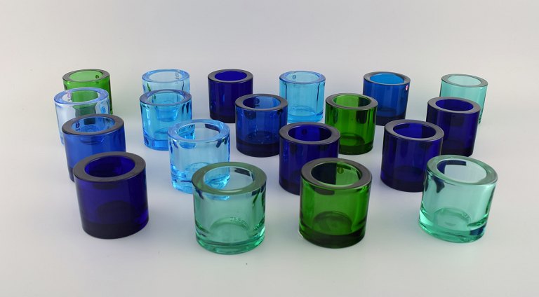 19 Iittala candle holders for tealights in art glass. Marimekko. 20th century.
