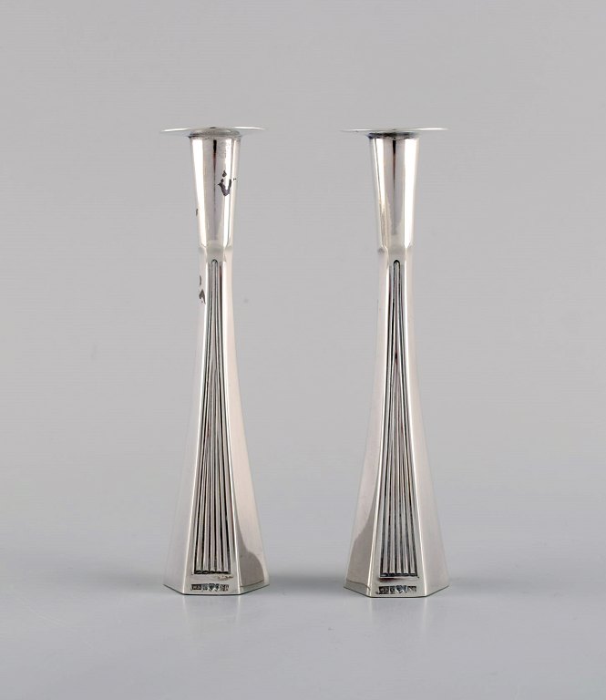 Wiwen Nilsson Lund, Sweden (b. 1897, d. 1974). A pair of modernist candlesticks 
in silver. Dated 1963.
