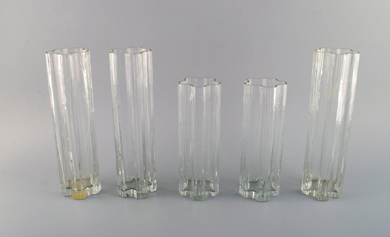 Stölzle-Oberglas, Austria. Five Vienna vases in clear art glass. 1980s.
