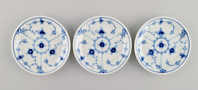 Three Bing & Grøndahl blue fluted bottle trays. Mid 20th century.
