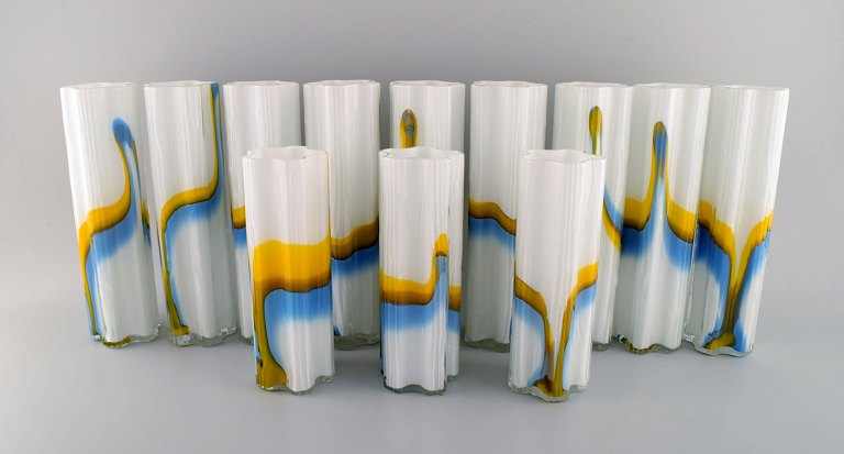 Stölzle-Oberglas, Austria. Twelve Vienna vases in art glass. 1980s.
