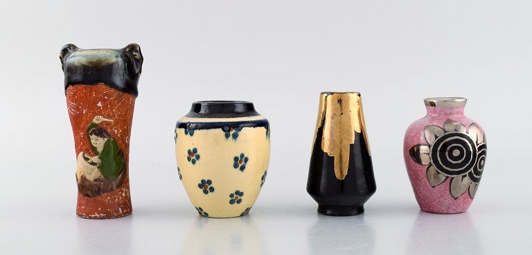 R. Nicole, France et al. Four miniature vases in hand-painted glazed ceramics. 
Mid-20th century.
