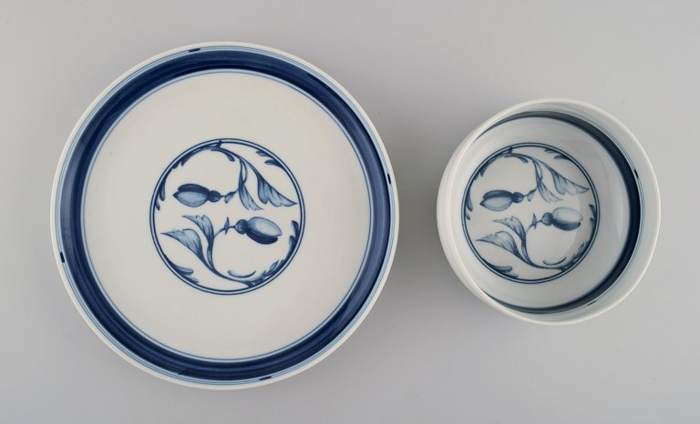 Bing & Grøndahl Corinth bowl and dish. 1960s.
