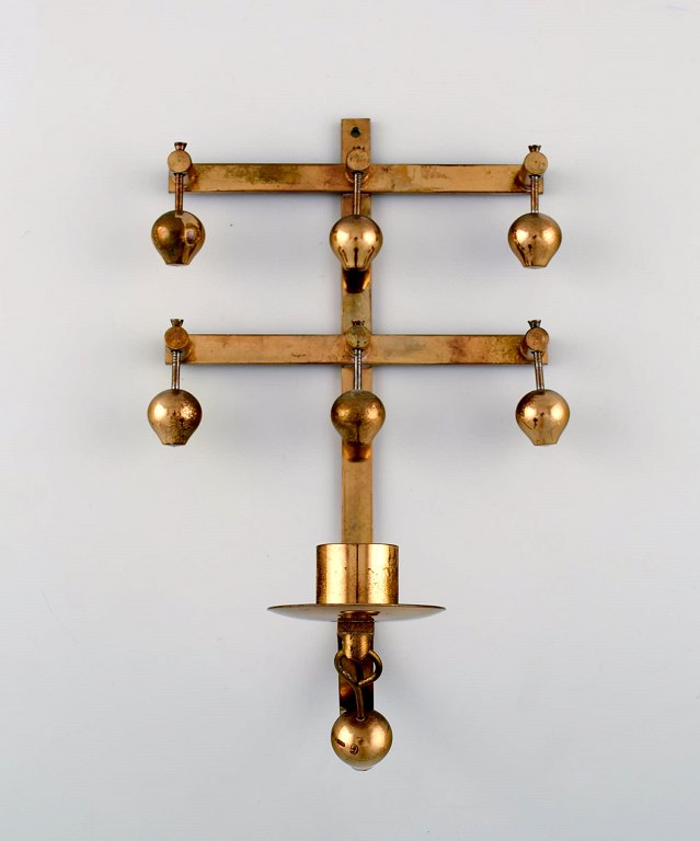 KEE MORA, Sweden. Wall candlestick in brass. 1960s / 70s.
