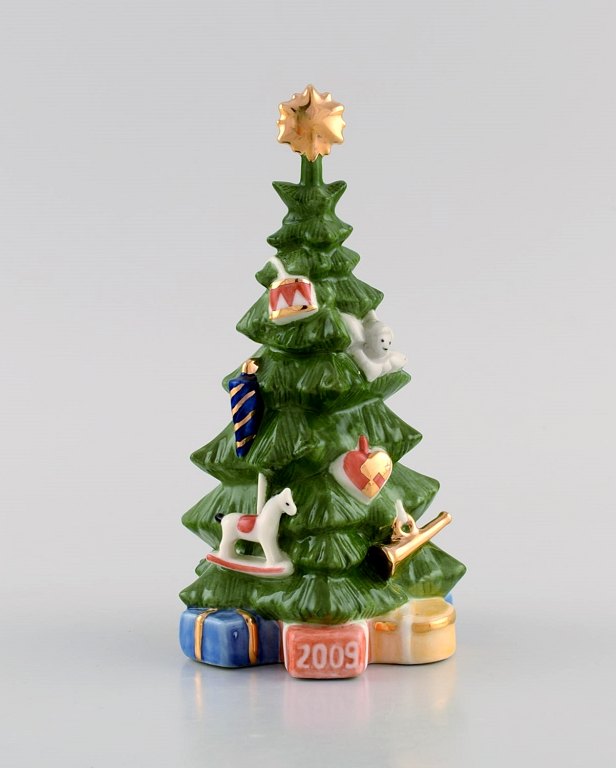 Royal Copenhagen porcelain figurine. The Annual Christmas Tree. 2009.