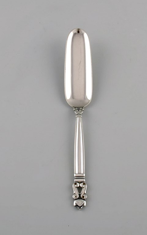 Georg Jensen Acorn cheese scoop in sterling silver.
