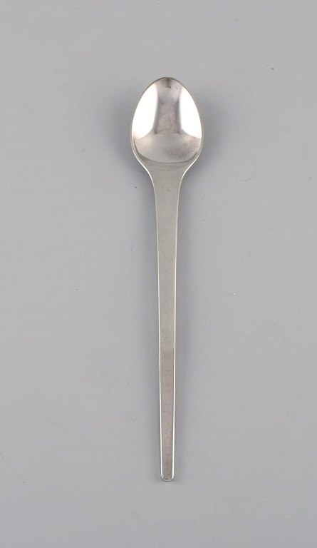 Georg Jensen Caravel ice tea / cocktail spoon in sterling silver. 12 pcs in 
stock.
