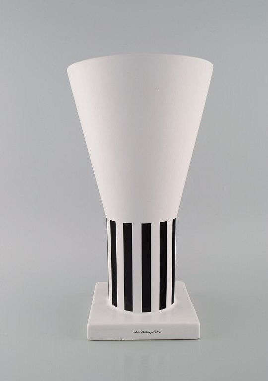 Le Dauphin, France. Large vase in glazed ceramics. 1970s / 80s.
