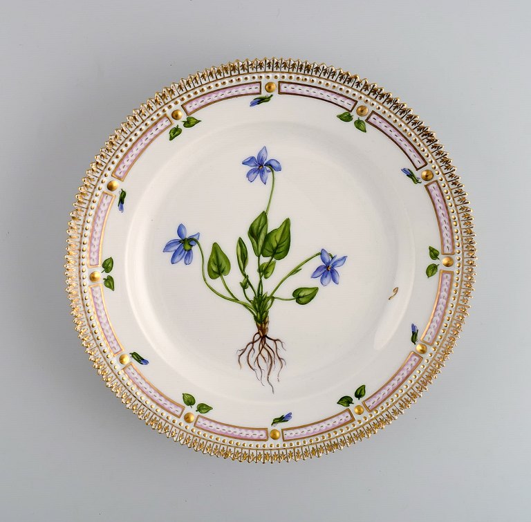 Royal Copenhagen Flora Danica lunch plate in hand-painted porcelain with flowers 
and gold decoration. Model number 20/3550.
