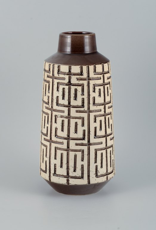 Mari Simmulson, Upsala Ekeby, Sweden, floor vase in brown and beige glaze. 
Geometric pattern.