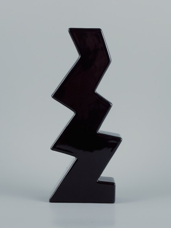 European studio ceramicist.
Unique vase in zigzag shape and black glaze.