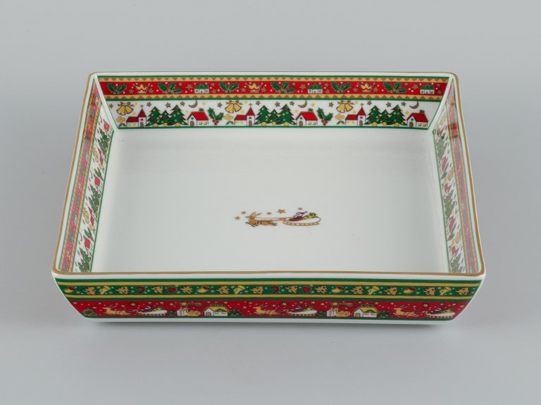 Maebata, Japan, porcelain dish with Christmas motif.