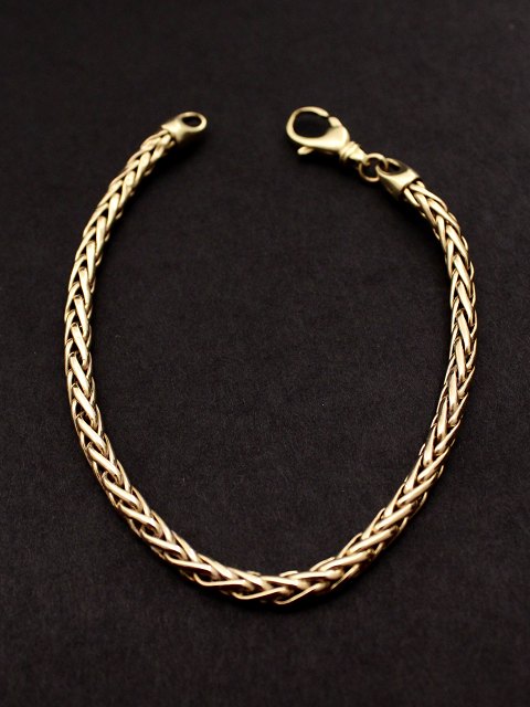 14 carat gold bracelet