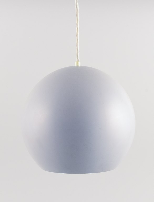 Verner Panton, Topan ceiling lamp in light gray lacquered metal.