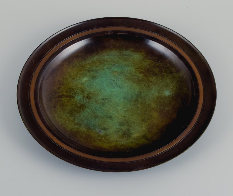 Just Andersen, Art Deco dish in alloyed bronze.