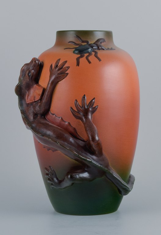 Ipsens, Denmark. Vase in hand-painted glazed ceramic with lizard and beetle.