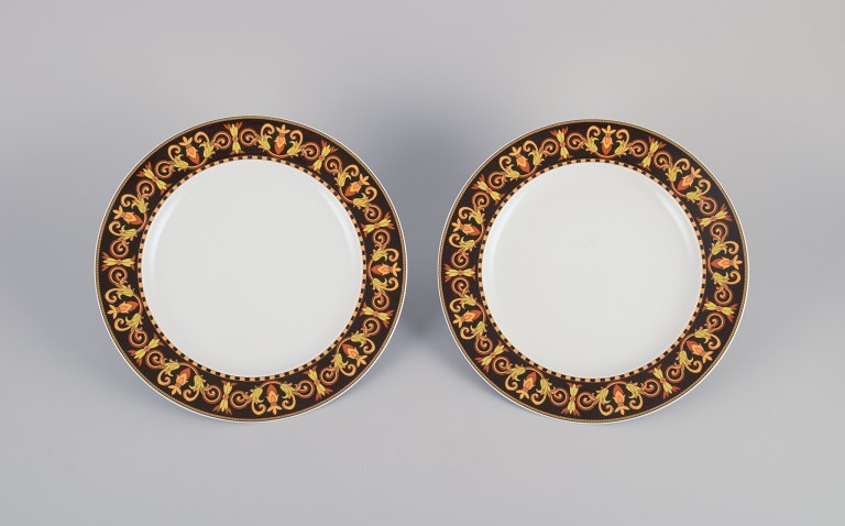 Versage for Rosenthal, to Barocco porcelænstallerkner.