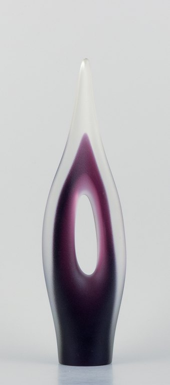 Flygsfors, Sweden, large modernist art glass sculpture.
Clear and matte purple glass.