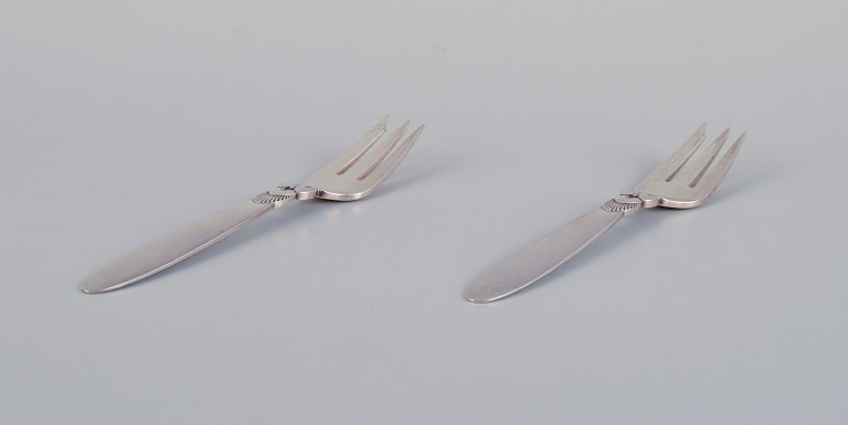 Georg Jensen, Cactus, two cake forks.